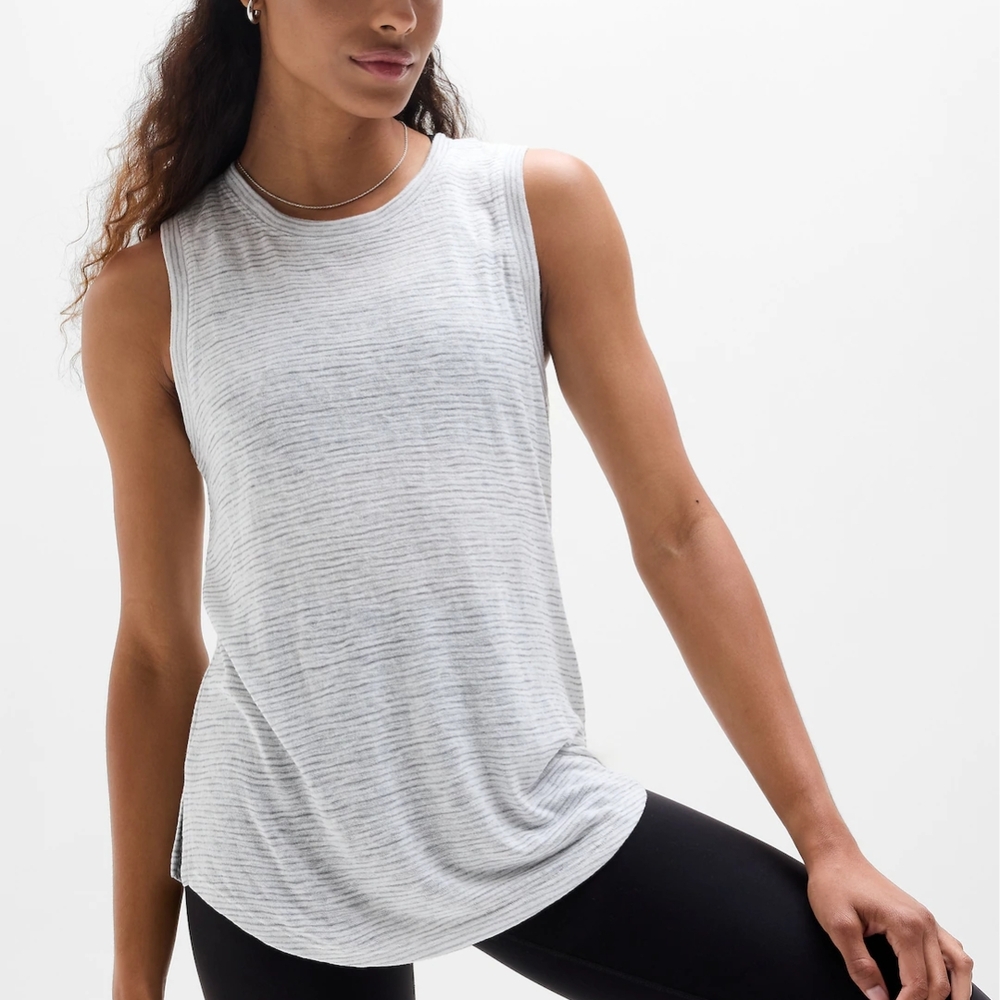 NWT Athleta Breeze Tank Size M